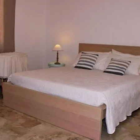 B&be Bed & Breakfast Tollo